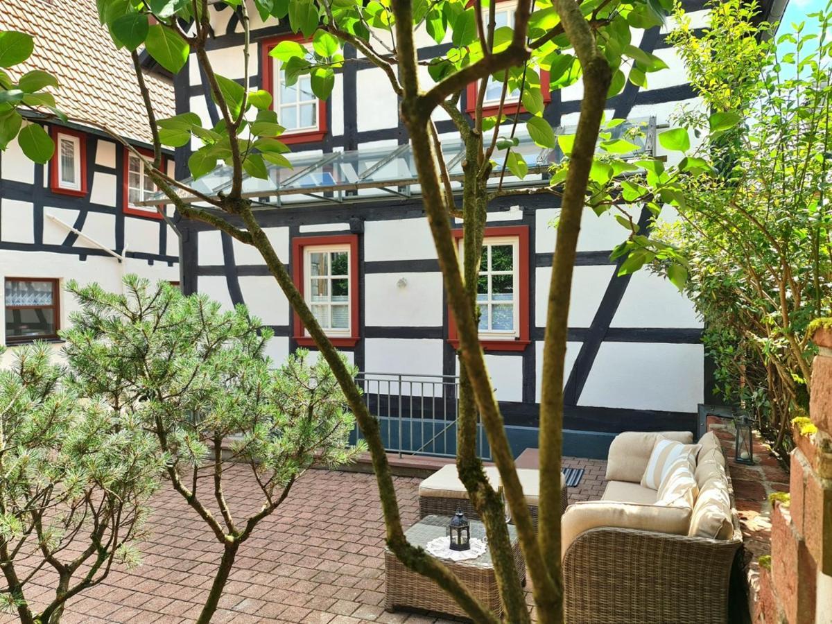 Avahome: Haus Fuer 16, Wlan, Parkplaetze, Netflix, Nespresso Kandel Exterior photo